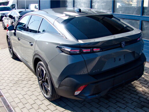 Peugeot 408 Allure Hybrid 136 e-DCS6 *tažné zařízení