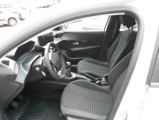 Peugeot 208 STYLE Hybrid 100 e-DCS6