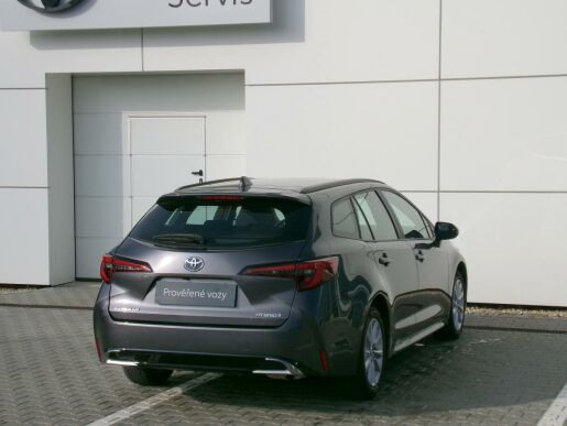 Toyota Corolla COMFORT TECH 1,8 HYBRID 103kW