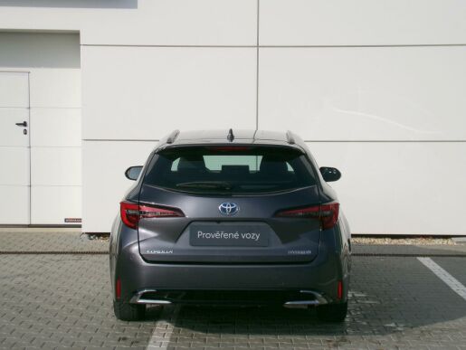 Toyota Corolla COMFORT TECH 1,8 HYBRID 103kW