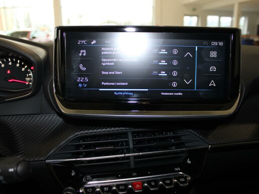 Peugeot 2008 STYLE PureTech 100 S&S MAN6
