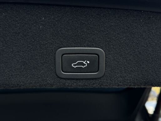 Volvo XC60 D4 AWD AUT (162kW) POLESTAR