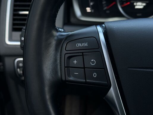 Volvo XC60 D4 AWD AUT (162kW) POLESTAR