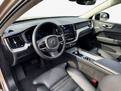 Volvo XC60 T6 AWD RECHARGE PLUS DARK