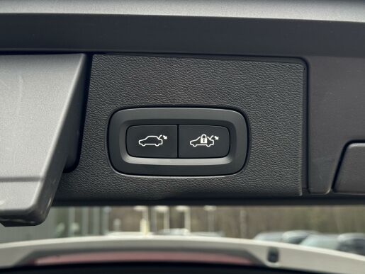 Volvo XC60 T6 AWD RECHARGE PLUS DARK