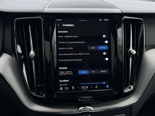 Volvo XC60 T6 AWD RECHARGE PLUS DARK
