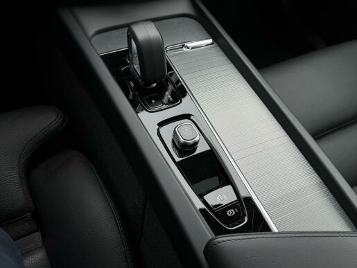 Volvo XC60 T6 AWD RECHARGE PLUS DARK
