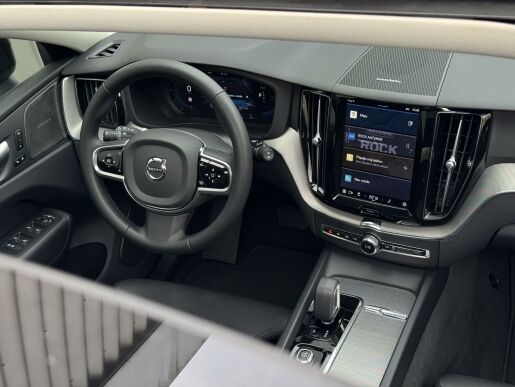 Volvo XC60 T6 AWD RECHARGE PLUS DARK