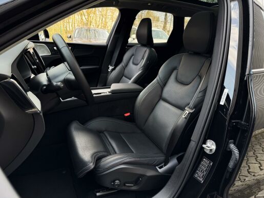 Volvo XC60 T8 AWD ULTRA DARK B&W +KOLA