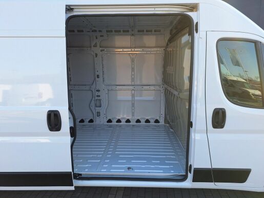 Peugeot Boxer Furgon 3500 L3H2 BlHDi 180k M