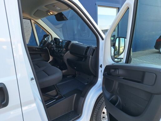 Peugeot Boxer Furgon 3500 L3H2 BlHDi 180k M
