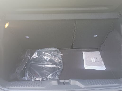 Citroën ë-C3 PLUS Electric 113k Automatic (Baterie 44 kWh)