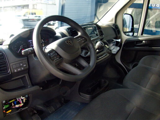 Peugeot Boxer 33 L2H2 BHDi 140k*