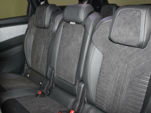Peugeot 5008 GT Hybrid 136 e-DCS6