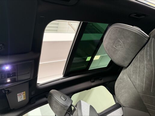 Peugeot 5008 GT Hybrid 136 e-DCS6