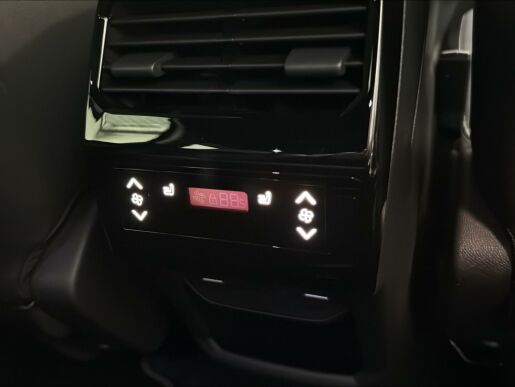 Peugeot 5008 GT Hybrid 136 e-DCS6