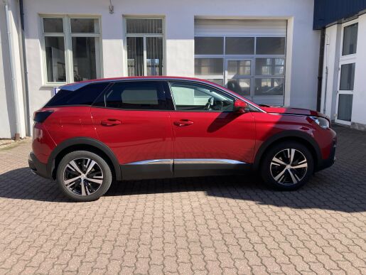 Peugeot 3008 ALLURE 1.2 PureTech 130 S&S MAN6 