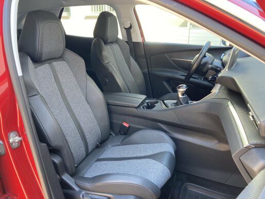 Peugeot 3008 ALLURE 1.2 PureTech 130 S&S MAN6 