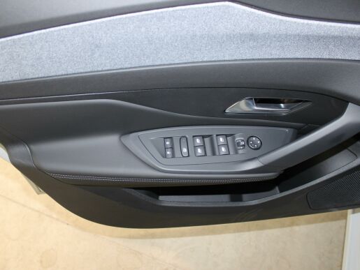 Peugeot 308 SW ALLURE Hybrid 136 e-DCS