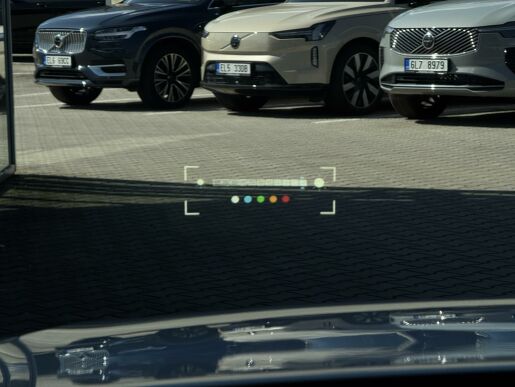 Volvo XC90 T8 AWD ULTIMATE DARK B&W 1.MAJ
