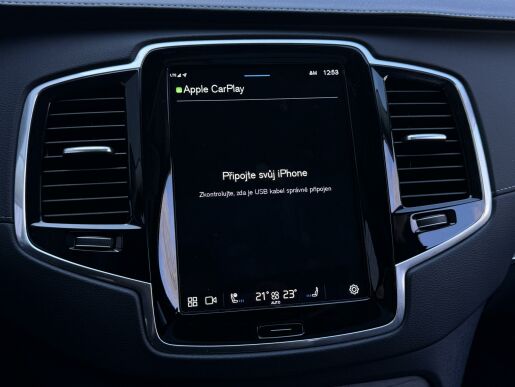 Volvo XC90 T8 AWD ULTIMATE DARK B&W 1.MAJ