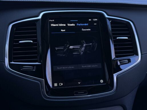 Volvo XC90 T8 AWD ULTIMATE DARK B&W 1.MAJ