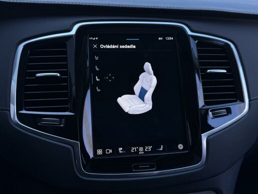 Volvo XC90 T8 AWD ULTIMATE DARK B&W 1.MAJ