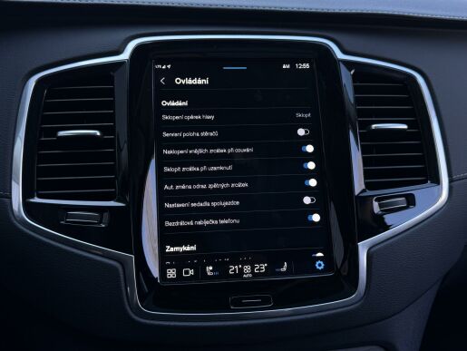 Volvo XC90 T8 AWD ULTIMATE DARK B&W 1.MAJ