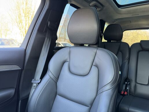 Volvo XC90 T8 AWD ULTIMATE DARK B&W 1.MAJ