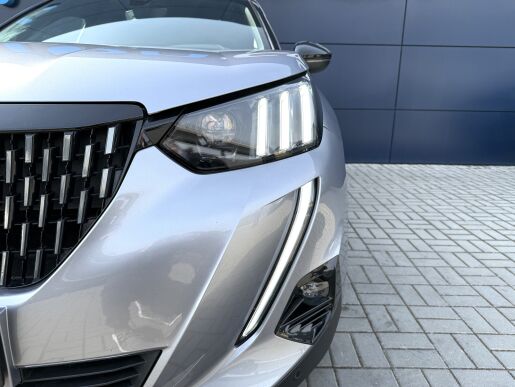 Peugeot 2008 GT LINE 130k, Navigace, Tažné