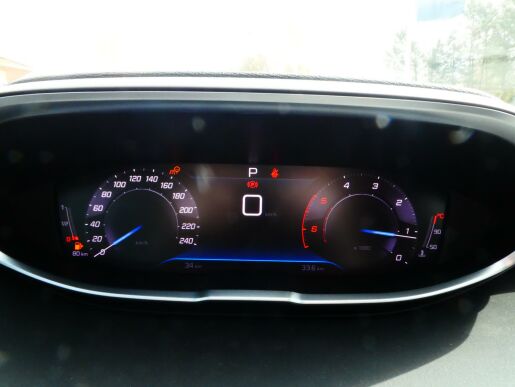 Peugeot 5008 ALLURE PACK 1.5 BHDi 130k EAT8