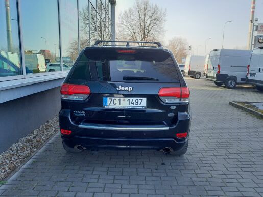 Jeep Grand Cherokee 3,0 CRD Overland,ČR,1.maj.DPH