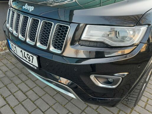 Jeep Grand Cherokee 3,0 CRD Overland,ČR,1.maj.DPH