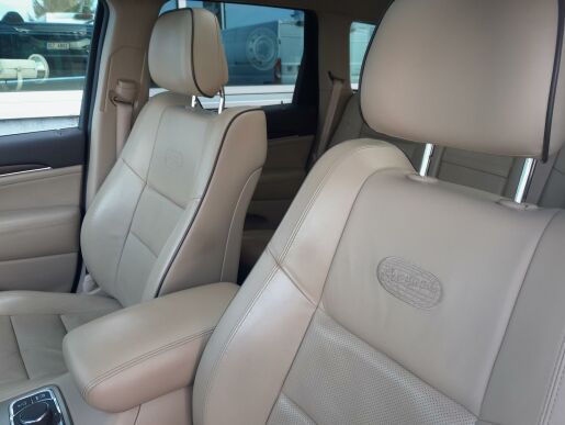 Jeep Grand Cherokee 3,0 CRD Overland,ČR,1.maj.DPH