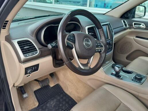 Jeep Grand Cherokee 3,0 CRD Overland,ČR,1.maj.DPH