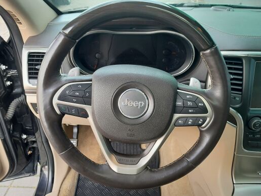 Jeep Grand Cherokee 3,0 CRD Overland,ČR,1.maj.DPH