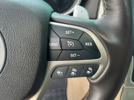Jeep Grand Cherokee 3,0 CRD Overland,ČR,1.maj.DPH