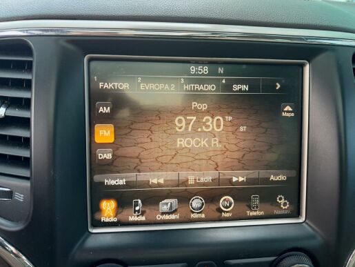 Jeep Grand Cherokee 3,0 CRD Overland,ČR,1.maj.DPH