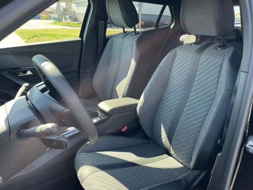 Peugeot 2008 ALLURE PureTech 100 S&S MAN6