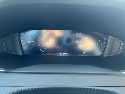 Peugeot 2008 ALLURE PureTech 100 S&S MAN6