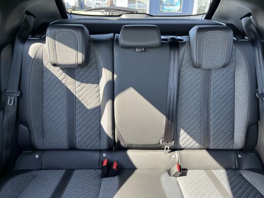Peugeot 2008 ALLURE PureTech 100 S&S MAN6