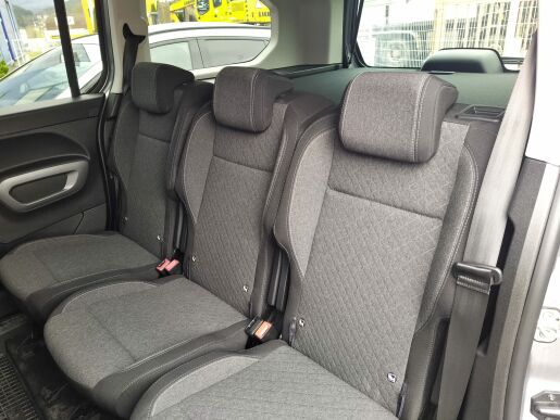 Opel Combo ELEGANCE PLUS L2 1.5BlueHDi 130k AUT8 TAŽNÉ/NAVIGACE