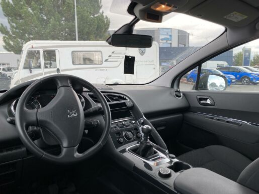 Peugeot 3008 1.6 BlueHDI BUSINESS 120K MAN6