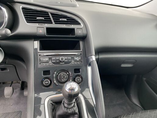 Peugeot 3008 1.6 BlueHDI BUSINESS 120K MAN6