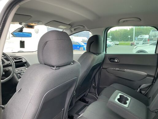 Peugeot 3008 1.6 BlueHDI BUSINESS 120K MAN6