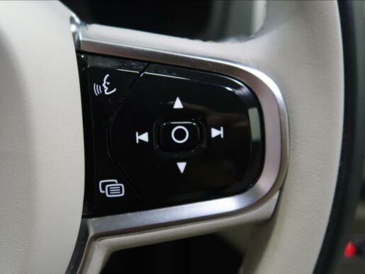 Volvo XC90 2,0 B5 AWD AUT Plus Dark