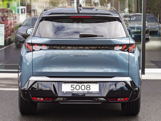 Peugeot 5008 0,0 E- GT Elektromotor 157 kW