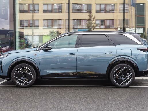 Peugeot 5008 0,0 E- GT Elektromotor 157 kW