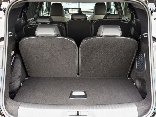 Peugeot 5008 0,0 E- GT Elektromotor 157 kW