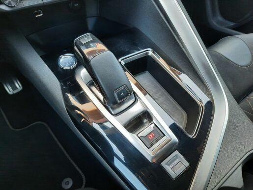 Peugeot 5008 GT 2.0 BHDi 180k EAT8